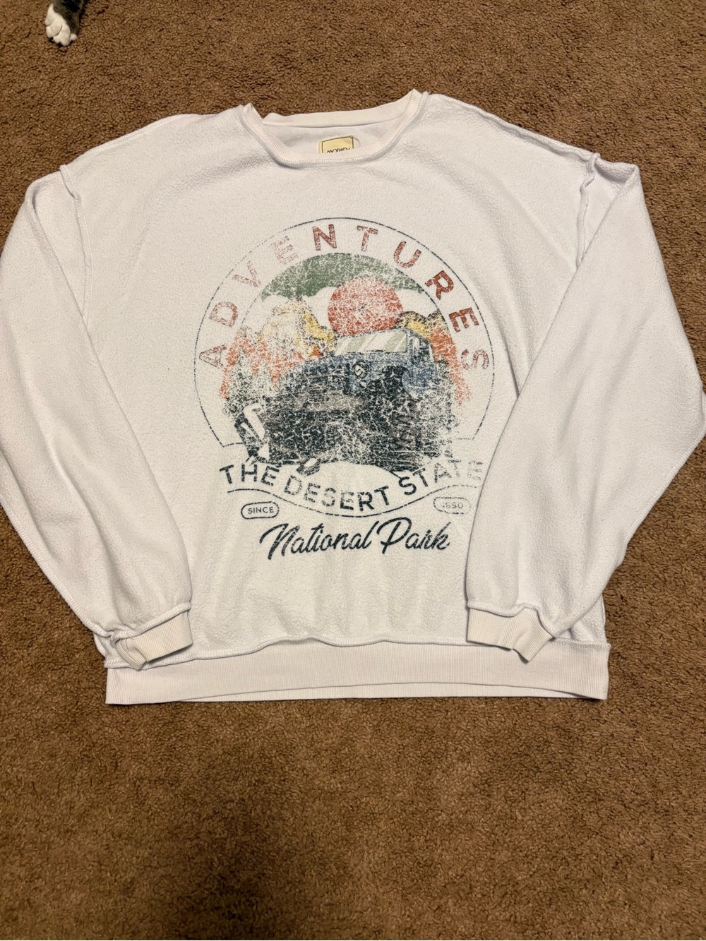Women's White Graphic Adventure Crewneck Sweatshirt - National Park